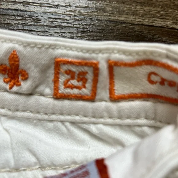 Rock Revival White Jean Shorts with Distressed Hem - Picture 5 of 8